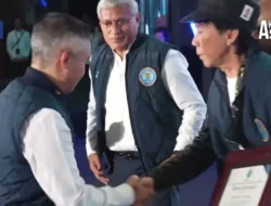 BNN anugerahkan penghargaan kepada mendiang Bunda Iffet “Slank”