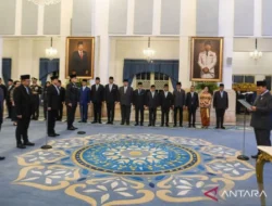 Ini daftar 11 menteri, wamen, dan kepala badan/lembaga dilantik Prabowo