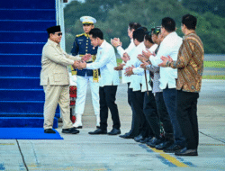 Mendarat di Tanah Air Presiden Prabowo Fokus Atasi Keracunan MBG