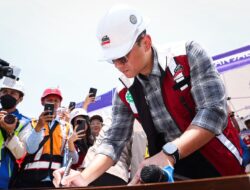 Tinjau Proyek Jalan Tol Harbour Road II, Menko AHY: Solusi Mengurai Kemacetan, Memperlancar Arus Logistik