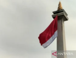 TNI jelaskan insiden bendera robek saat dikibarkan di Monas