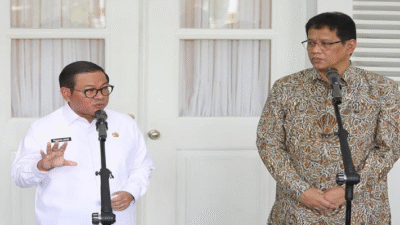 Gubernur Jakarta Pramono Anung usai melakukan pertemuan dengan Menteri Keuangan (Menkeu), Purbaya Yudhi Sadewa di Balai Kota DKI Jakarta. (Foto: Berita Jakarta)