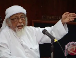 Kunjungan Tak Terduga: Abu Bakar Ba’asyir Nasihati Jokowi Agar Jadi ‘Pembela Islam yang Kuat’