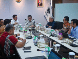 Jaminan Hidup Layak! Seskab Teddy Pastikan 20 Ribu Peserta Magang Nasional Digaji Penuh Setara UMP