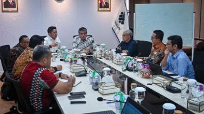 Jaminan Hidup Layak! Seskab Teddy Pastikan 20 Ribu Peserta Magang Nasional Digaji Penuh Setara UMP