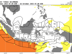 Peringatan Dini BMKG: 10 Provinsi Berpotensi Hujan Lebat Malam Ini, Waspada Gelombang Tinggi dan Banjir Rob