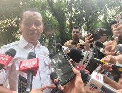 Bahlil Lahadalia Paparkan Progres IUP Rakyat dan B50-E10 ke Presiden Prabowo di Kertanegara