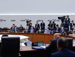 Prabowo Blak-blakan di APEC! (Singgung  AI dan Judol)