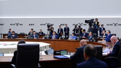 Presiden Republik Indonesia Prabowo Subianto menyampaikan national speech pada APEC Economic Leaders’ Meeting (AELM) sesi ke-2 di Hwabaek International Convention Centre (HICO), Gyeongju, Republik Korea, pada Sabtu, 1 November 2025. Foto: BPMI Setpres/Muchlis Jr