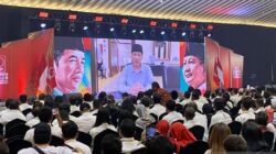 Absen karena Alasan Kesehatan, Jokowi Sapa Ratusan Relawan Projo Lewat Tayangan Video