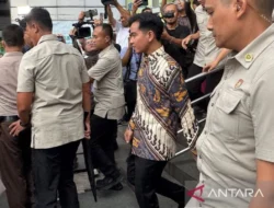 Jenguk Korban Kecelakaan Mobil MBG di Cilincing, Wapres Gibran Minta Insiden Diusut Tuntas