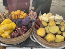 Menikmati Rebusan Hangat dari D Kukus Puri Gading